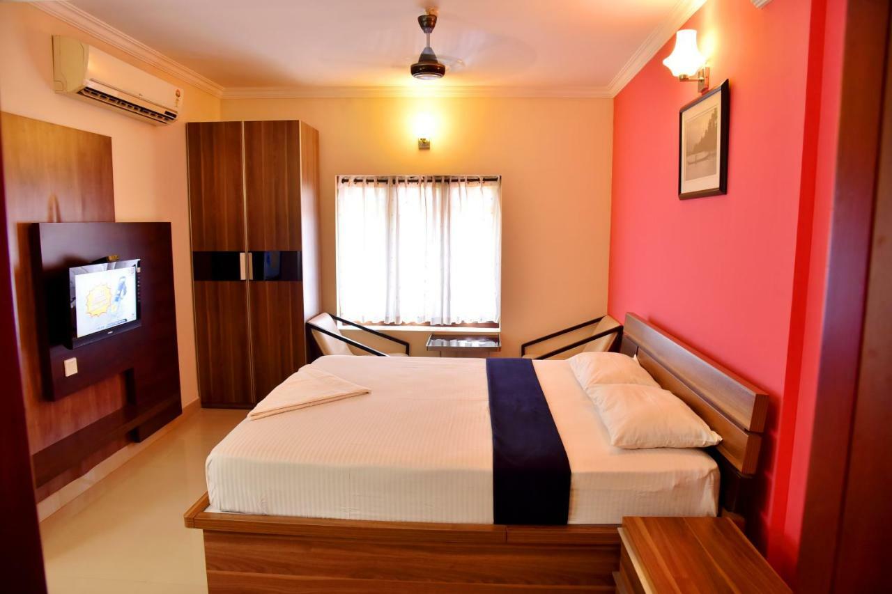 French Avenue Hotell Mahe Rum bild